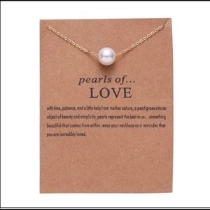 Pearl of Love Neclklace NWOT